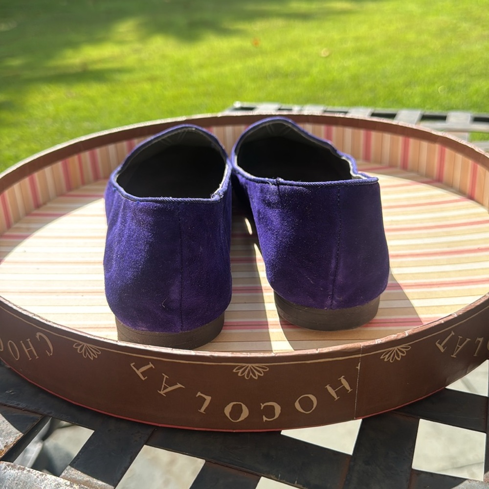 Kenneth Cole Deep Blue velvet Flats - Picture 3 of 7